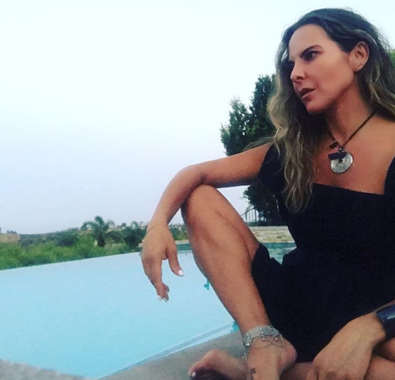 Alerta Hot Kate Del Castillo Presume Cuerpazo En Bikini Estilodf