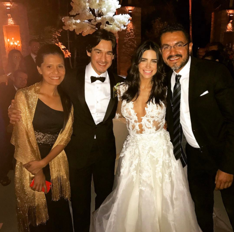 Los 4 vestidos de best sale novia de ximena navarrete