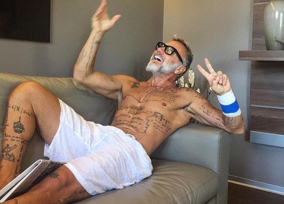 ¡alerta Hot Gianluca Vacchi Millonario Hasta De Tatuajes Estilodf