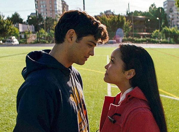 lana condor y noah centineo