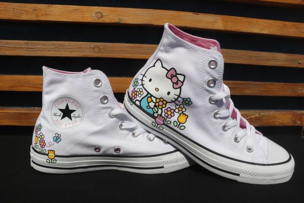 converse hello kitty