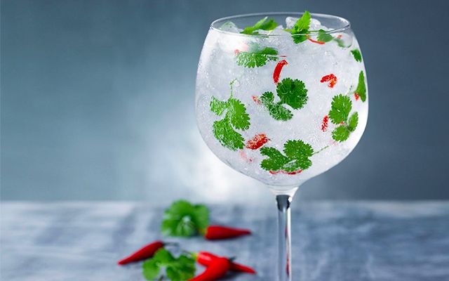 5 recetas con gin para disfrutar en casa - EstiloDF