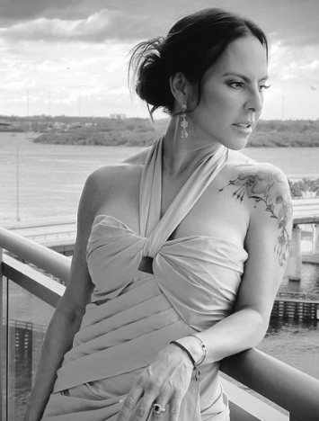 Kate Del Castillo Sorprendi Con Un Nuevo Tatuaje En El Hombro Estilodf