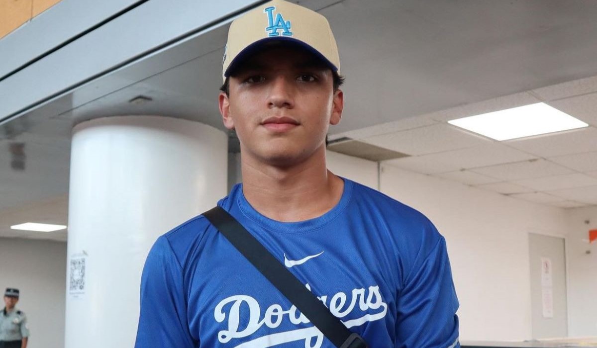 Ezequiel Rivera es un orgullo mexicano; firma con los Dodgers a los 14 años