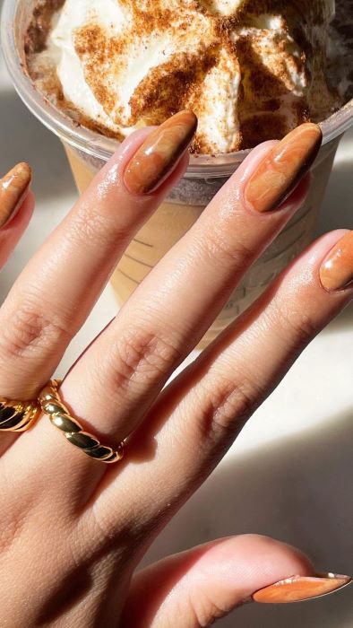 Pumpkin Spice Nails, el look otoñal que debes probar