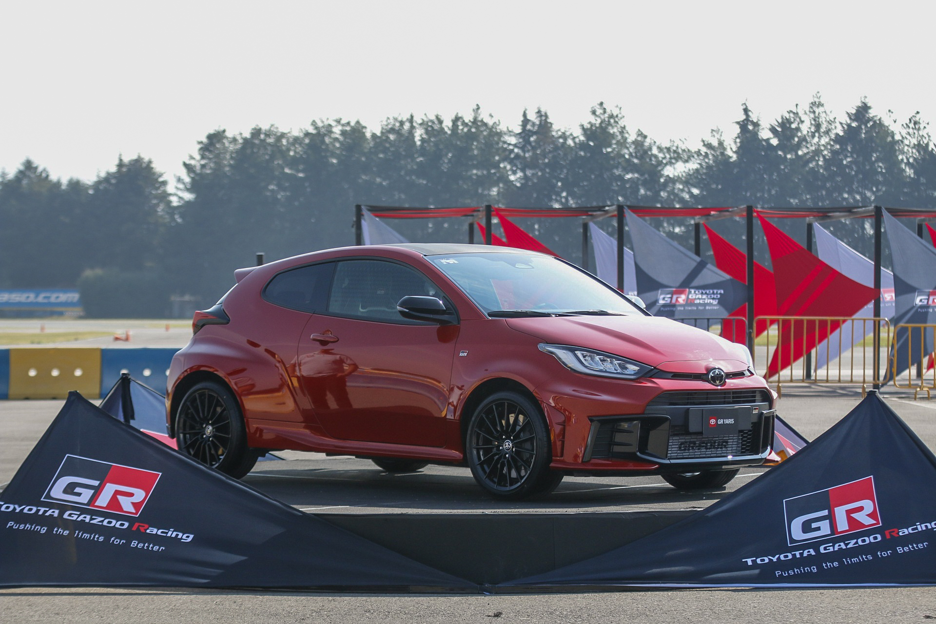   GR Yaris 2025: Adrenalina y estilo en el Track Day GR